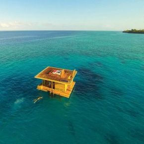 Baecation Under The&nbsp;Sea?